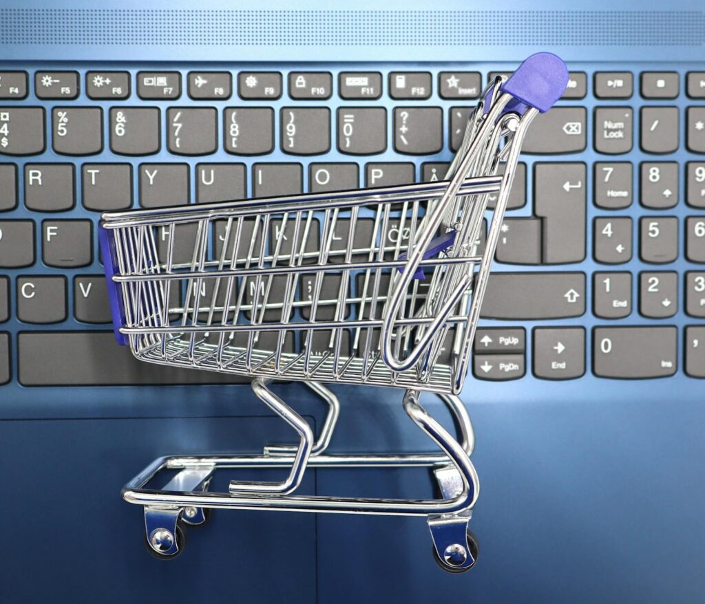 WooCommerce 호스팅 선택 기준과 Shopify 테마·앱 속도 운영 포인트