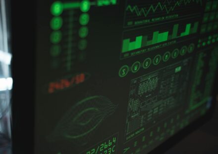 SIEM SaaS 비교 대시보드 모니터링 화면