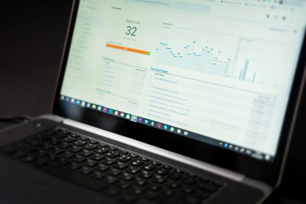 WooCommerce 호스팅 선택 기준 점검 — TTFB·LCP·INP 모니터링 대시보드